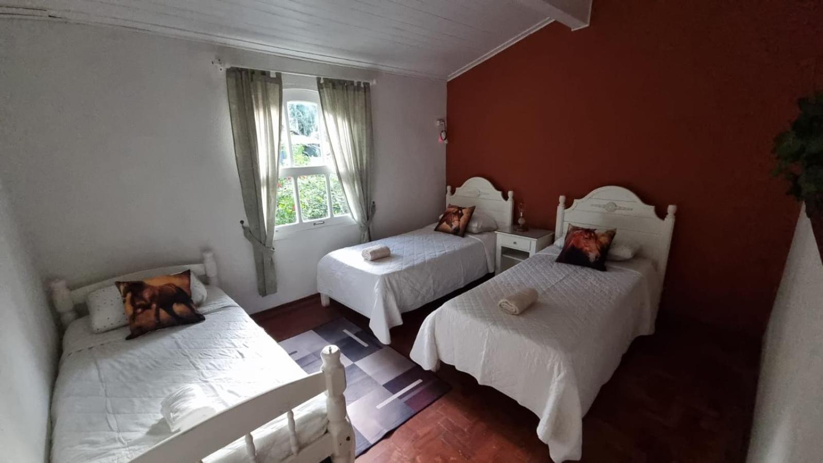 Cabanas Espada De Sao Jorge São Roque Стая снимка